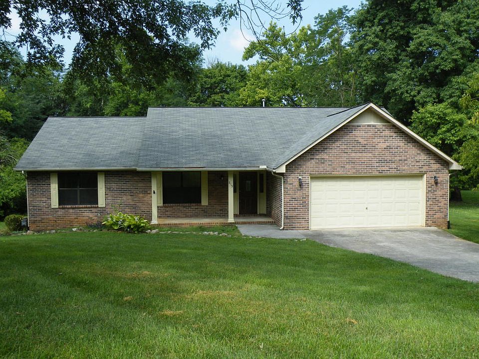 1st image of 819 Lafayette Ln