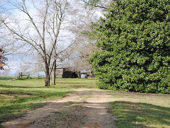 4th image of 755 County Road 29
