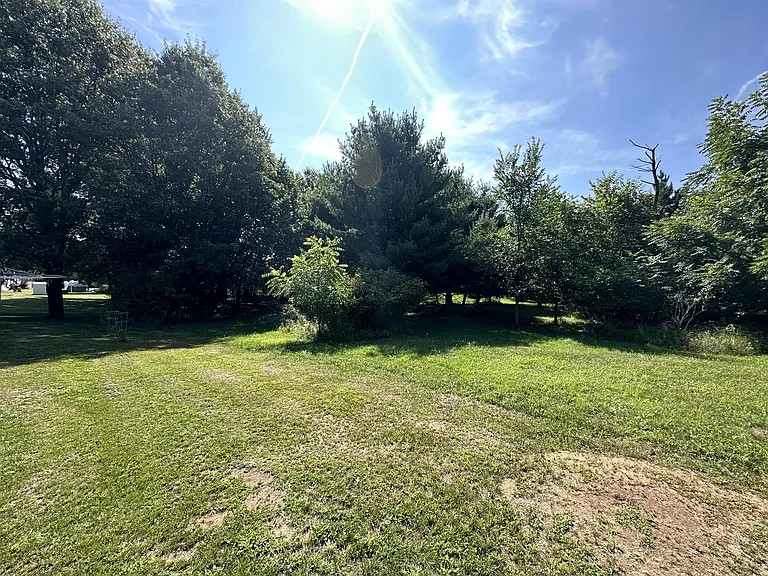 317 Crestview Ln #B — Photo 3