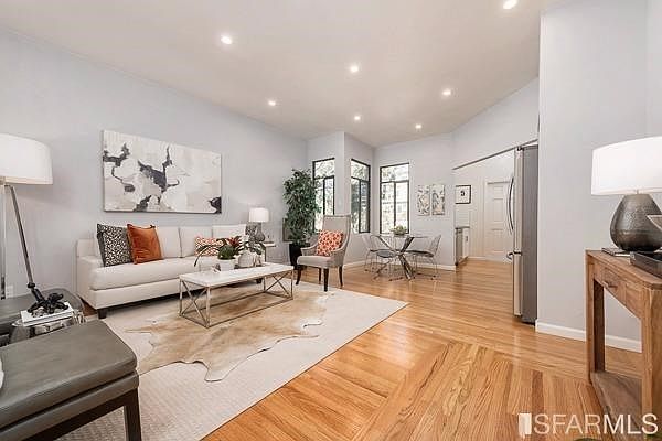 1st image of 462-464 Filbert St