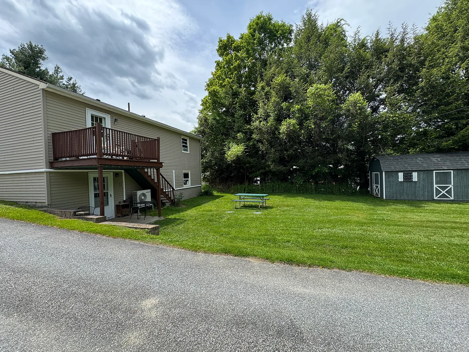 2 bed, $1,400 — Photo 2