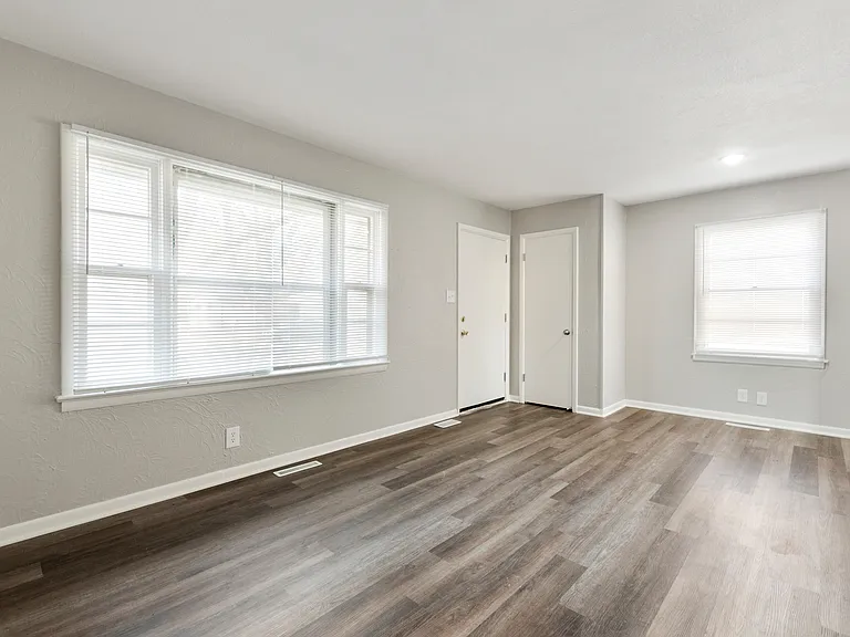 410 German Ave — Photo 7