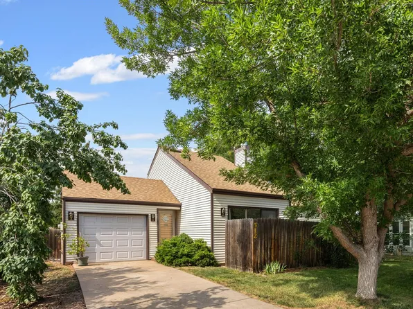 512 Locust Grove Dr, Fort Collins, CO 80521