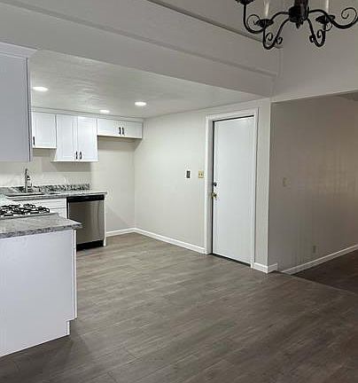 4th image of 1305 Oak Terrace Ct #10889243