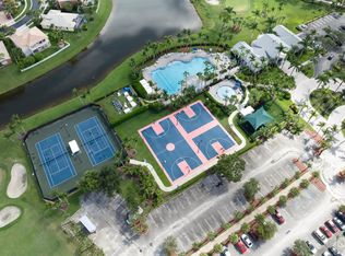 1577 Briar Oak Dr, Royal Palm Beach, FL 33411