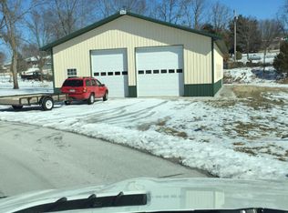 802 N 41st St, Nixa, MO 65714