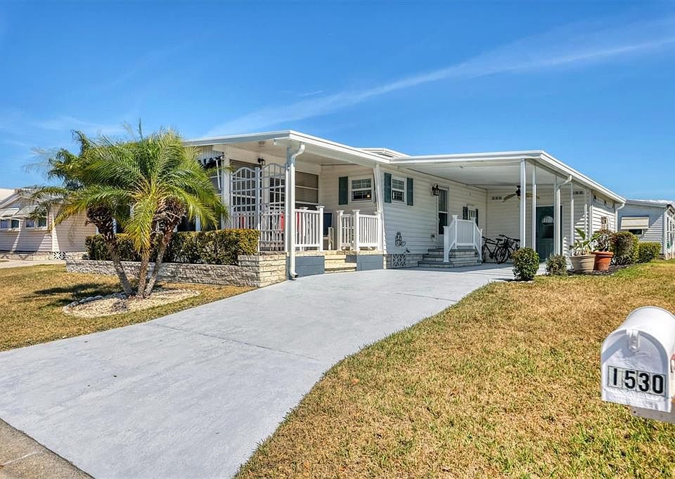 1st image of 1530 45TH AVENUE DRIVE E