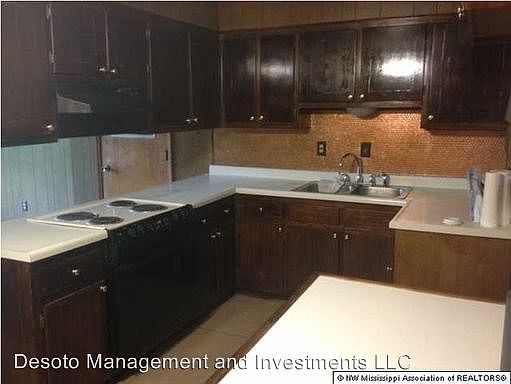 3rd image of 5658 Cherokee Dr