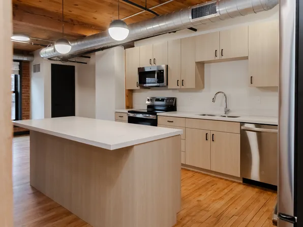 128 W River St #303, Chippewa Falls, WI 54729