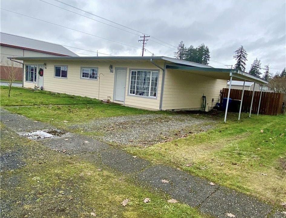 1st image of 601 4th Ave NE