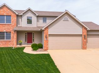 2924 Two Elks Rd, Normal, IL 61761