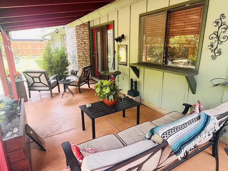 2602 Campden Dr — Photo 25