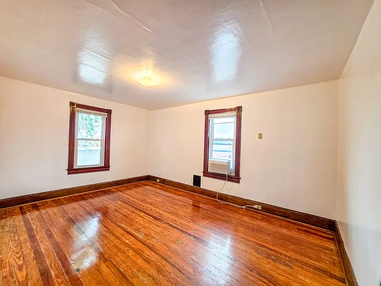 8 N Virginia Ave — Photo 22