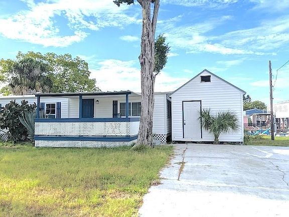 3rd image of 6811 Heron Ln