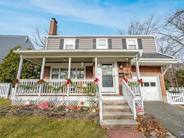 170 Jefferson Ave, River Edge, NJ 07661