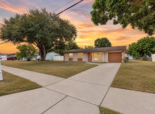 205 Miller Mac Rd, Apollo Beach, FL 33572