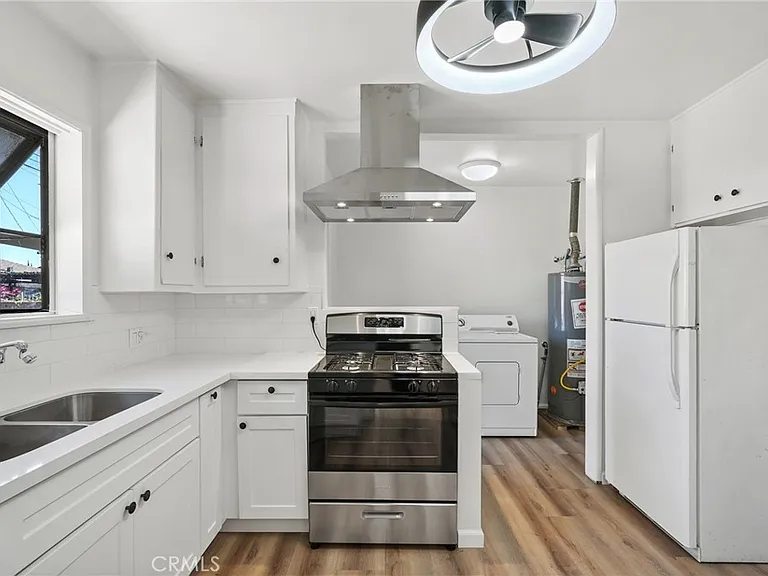 7656 Teesdale Ave — Photo 16