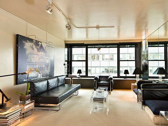3rd image of 117 E 57th St APT 29E