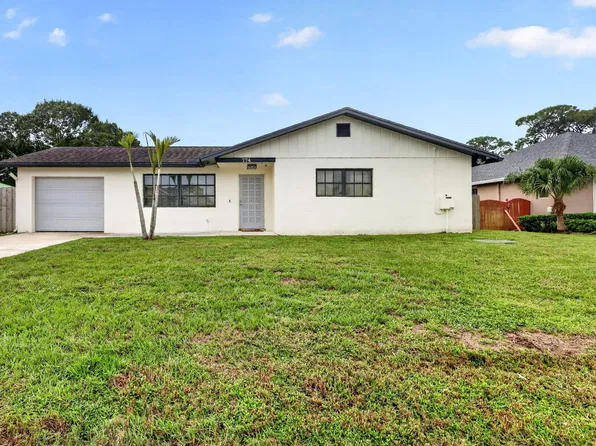 774 SE Elwood Avenue, Port St Lucie, FL 34983