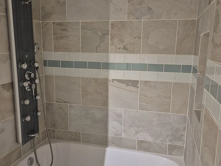 29860 W Twelve Mile Rd #602 — Photo 34