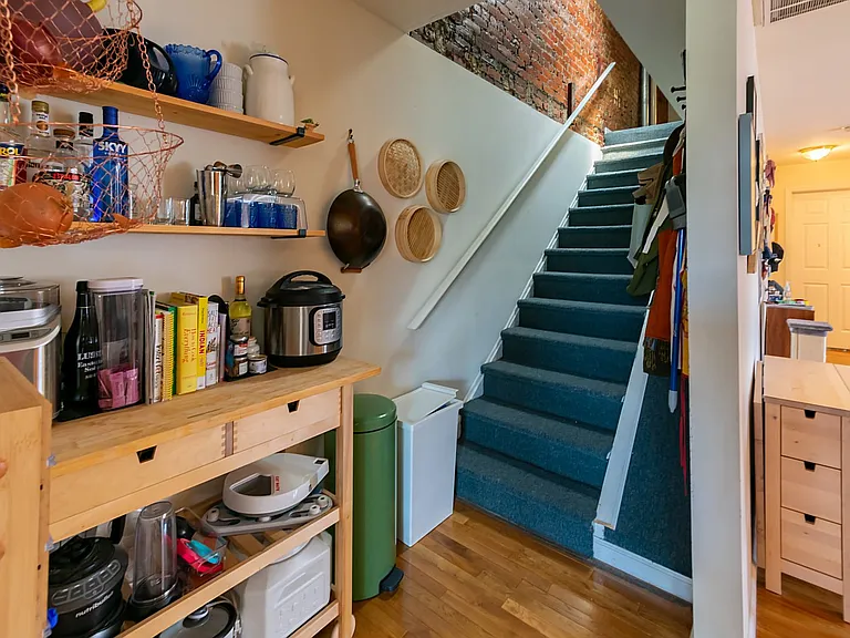 4813 Walton Ave — Photo 12