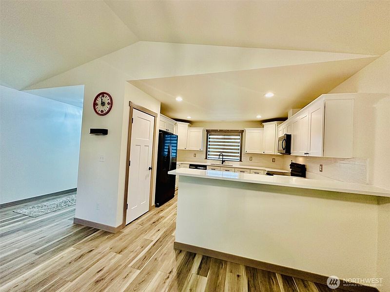 5th image of 519 7th Avenue NW