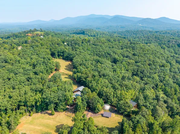 464 Poole Rd, Ball Ground, GA 30107