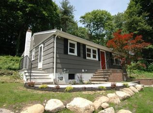 18 Banta Rd, Kinnelon, NJ 07405