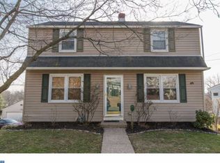 422 Krewson Ter, Willow Grove, PA 19090