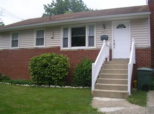 5015 Quebec St, College Park, MD