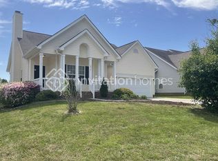 1816 Conifer Cir, Charlotte, NC 28213
