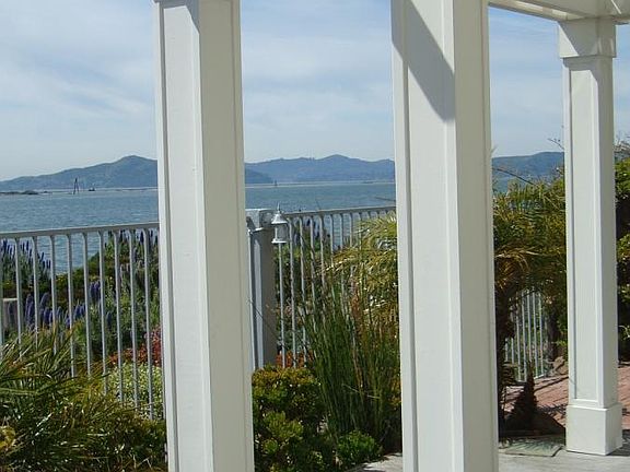 3rd image of 39 Harbor View Dr