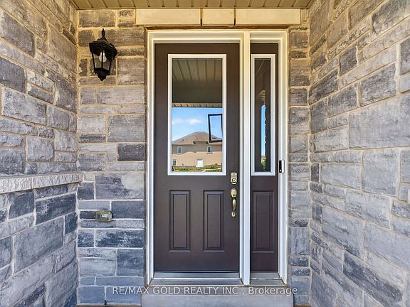 4th image of 347 Raymond Rd