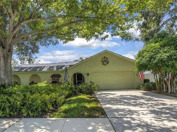 11250 Tradewinds Blvd, Largo, FL 33773