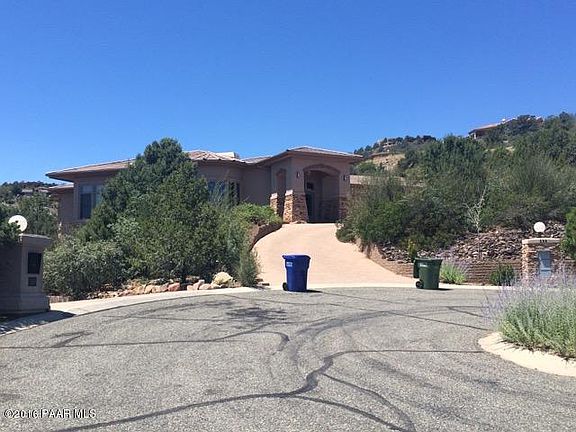 3rd image of 301 Sleepyglen Cir