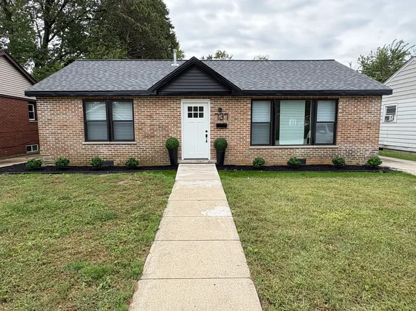 737 E 155th Pl, South Holland, IL 60473