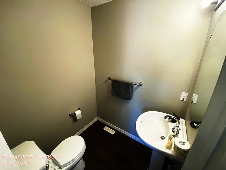 5148 1a Ave SW — Photo 22