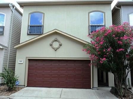 1st image of 906 McKinney Park Ln