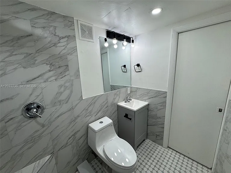 3011 SW 1st Ave #6 — Photo 23