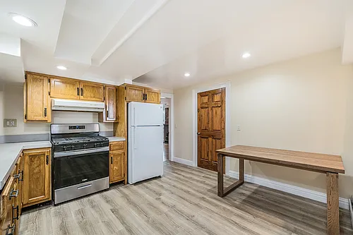 39 N Washington St #1R Photo 1