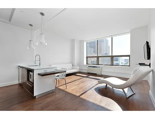 Rented by Modern Spaces | media 15