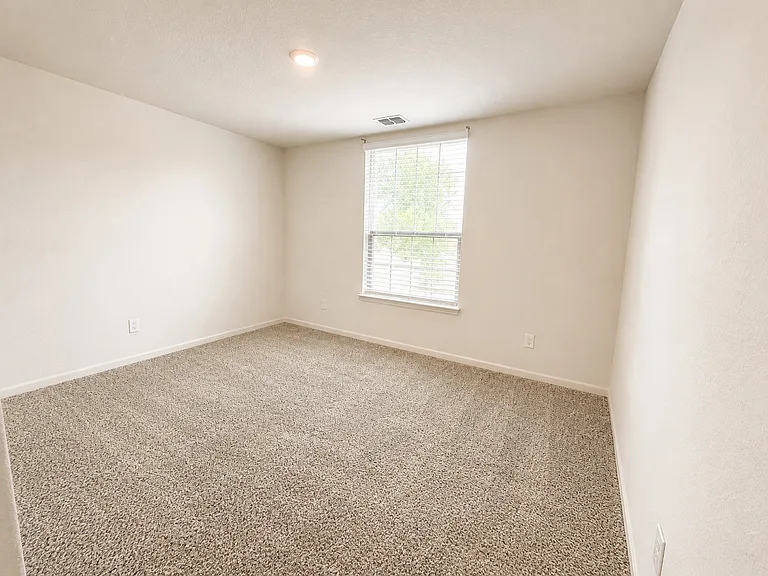 13604 Mineral Rd — Photo 16