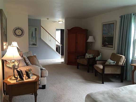 4th image of 1845 W Golden Hills Dr