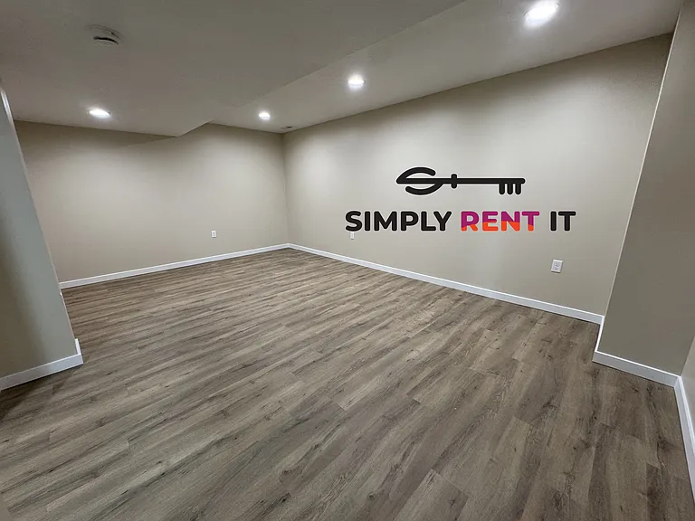 5504 Kansas Dr — Photo 3