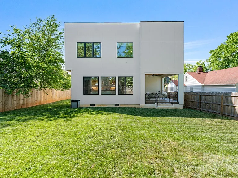 3008 Holt St — Photo 23