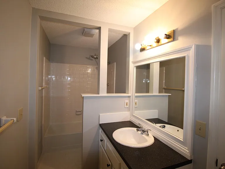 4225 Lakes End Dr NW — Photo 11