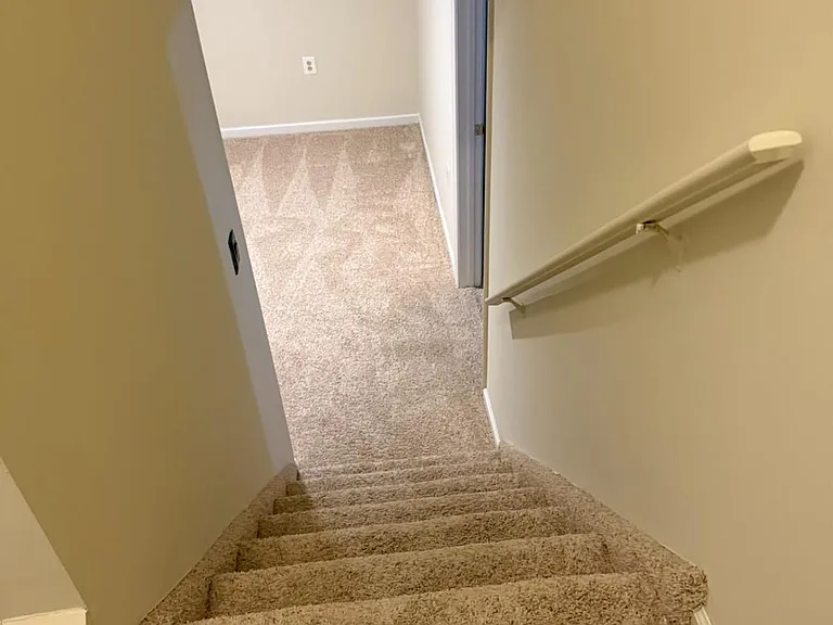 1301 Dahlia Cir — Photo 12