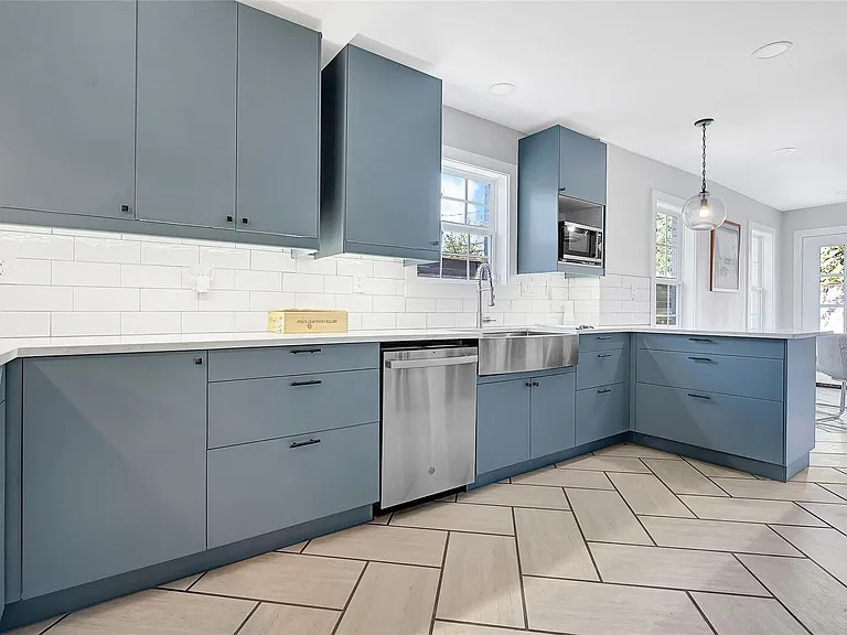 3343 Tampa St — Photo 11