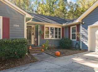 154 Lofton Dr, Fayetteville, NC 28311