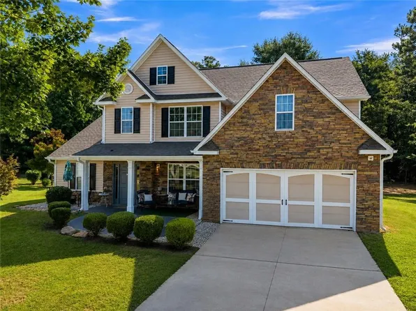 1249 Nottley Dr, Locust Grove, GA 30248